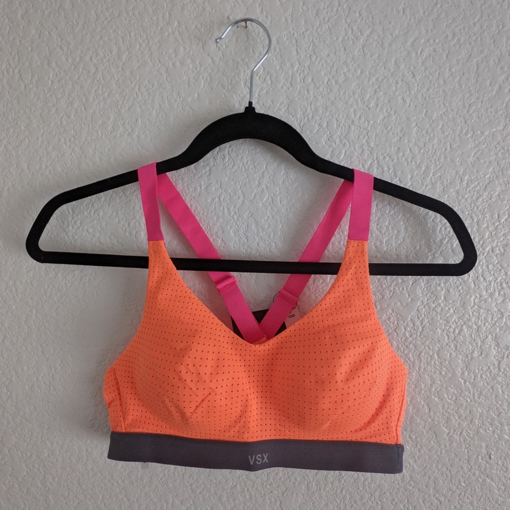 Victoria's Secret Sports Bra NWT